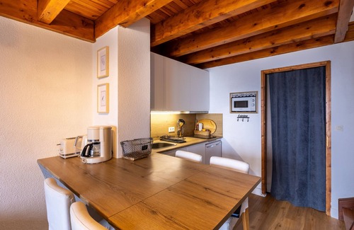 Les Angles Apartment | Cosy Wood - Appt vue lac et montagne