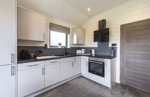 Pitlochry Cabin | Cosy Woodland Lodge close to Pitlochry