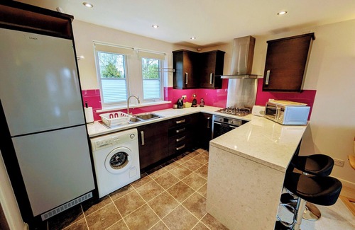 Ingleton Apartment | Cosy yet spacious property with private parking, close to the village centre.
