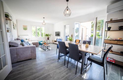 Perols Apartment | COSYFAMILY 1er étage Piscine -WIFI- NEUF-FAMILLE -15MIN PLAGE - TOP PROS SERVICESConciergerie
