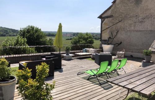 Noyers-sur-Serein Apartment | Coté-Serein La Privilège de la Tour Madame