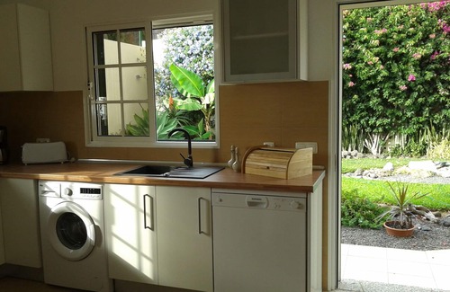 Estreito da Calheta House | Cottage with stunning views of the Atlantic Ocean and the mountains - Casa Laurisol