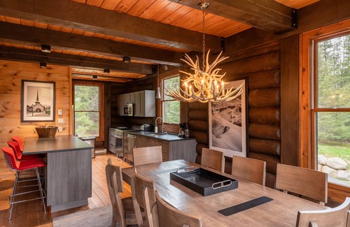 Lac Superieur Village Ski Chalet | Cote Nord Tremblant Luxury 4 beds spa, A/C, pool, tennis, beach nCITQ 234496