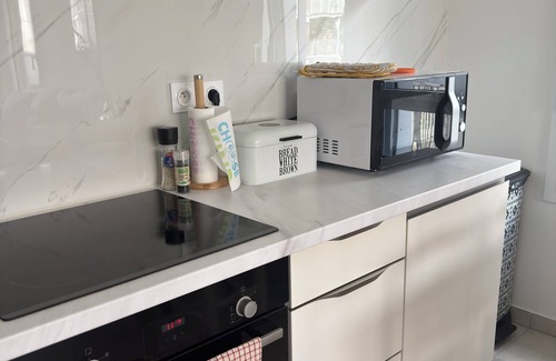 Parilly Apartment | Côté Parc: brand new apartment, indoor parking, & at the foot of the metro in Lyon