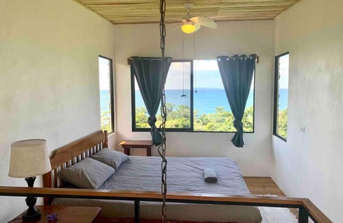 Drake Bay House | Cotinga Nest - King Bed, Ocean View