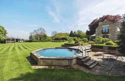 Brimpsfield House | COTSWOLD ESCAPE WITH SWIMMING POOL ❤ CHELTENHAM