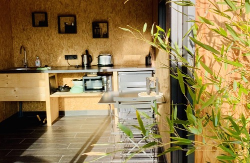 Saint-Quentin-en-Tourmont Cottage | Cottage au bord de l'eau