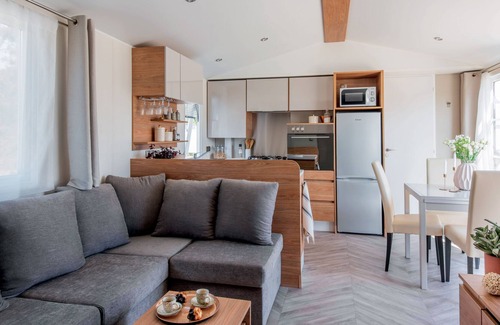 Saint-Privat-de-Champclos House | Cottage Confort Dans un Domaine 5 Nature & Calme M11