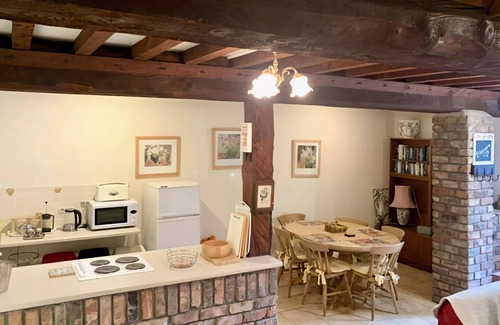 Sainte-Marguerite-d'Elle House | Cottage in Sainte-Marguerite-d'Elle with barbecue