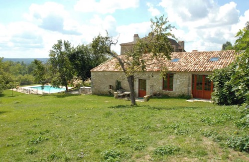 Velines Apartment | Cottage Rembrandt – Sleeps 5