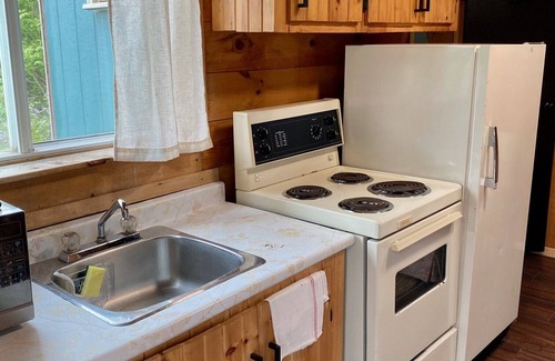 French River Cottage | Cottage #1 - 1 bedroom - French River