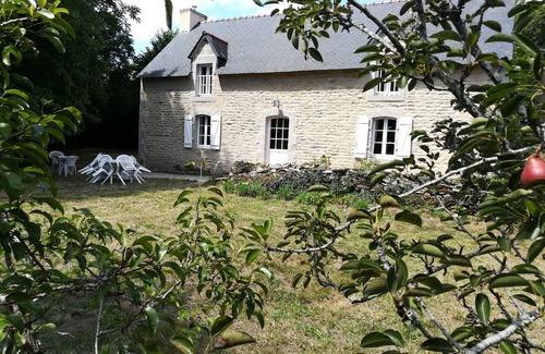 Pont-Aven House | Cottage 120m2 4 bedrooms. 7pers very calm- Sea at 7km