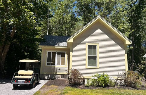 Seaglass Village Cottage | Cottage #141 Seaglass village Cottages