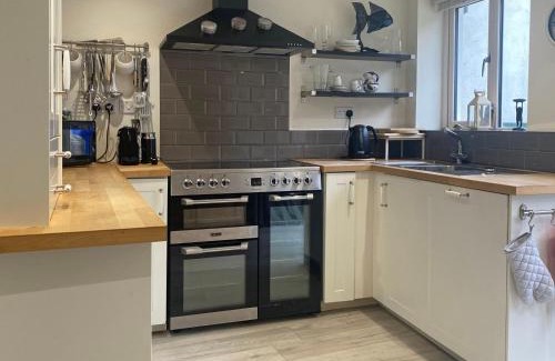 Roundstone House | Cottage 170 - Roundstone
