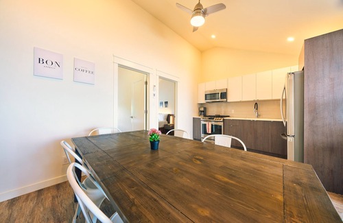 Wainfleet Cottage | Cottage 19: Upper-Level Beachfront Unit in 4-Plex