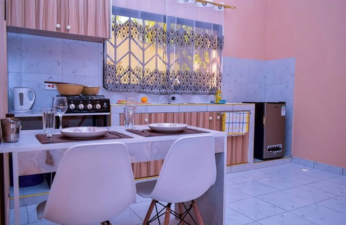 Kilifi House | Cottage 3 - Beach 2km, Wifi, SmartTV, Parking - by Mango Tree Cottages Kilifi