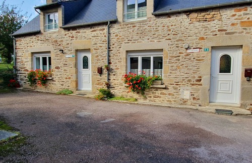 Matignon House | Cottage 3 * "Les Hortensias" renovated in a quiet MATIGNON-Fenced-Parking