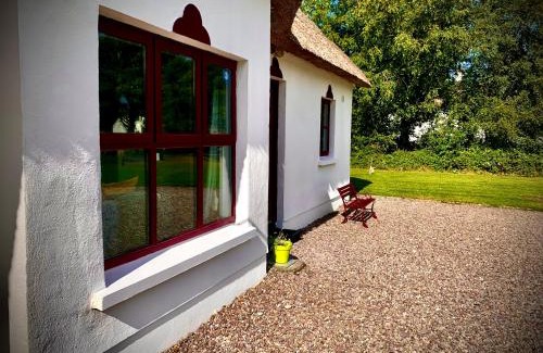 Killarney House | Cottage 33 Old Killarney Village Killarney