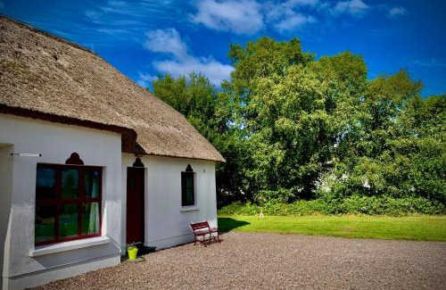 Killarney House | Cottage 33 Old Killarney Village Killarney