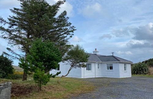 Roundstone House | Cottage 396 - Roundstone