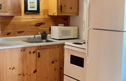 French River Cottage | Cottage #4 - 2 bedroom - family & pet friendly!