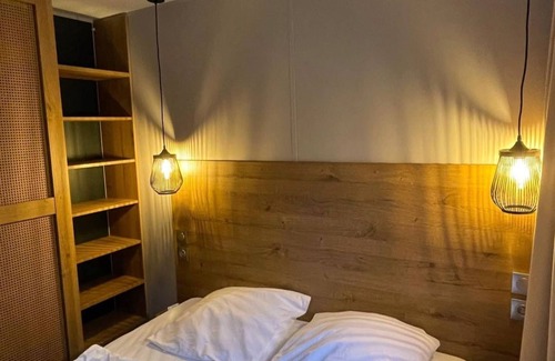 Lichtaart Resort | Cottage 4 people - Two Bedroom Resort, Sleeps 4