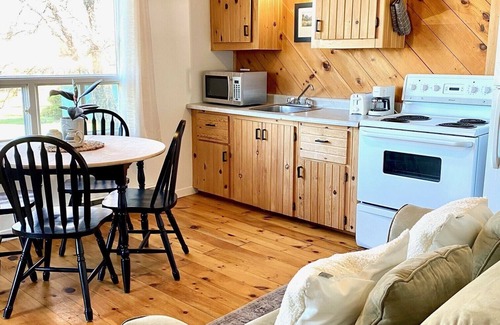 French River Cottage | Cottage #5 - 1 bedroom - pet friendly!