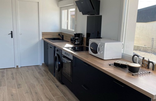 Lestre House | Cottage 50 m from the beach, sea view
