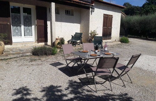 Bormes-Les-Mimosas House | Cottage (88m2) surrounded by vineyards. located 6 km from the sea