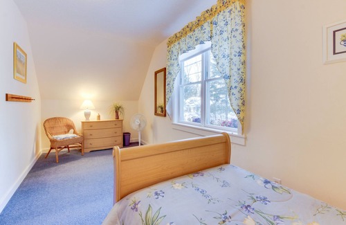 Ludlow Cottage | Cottage Across Street from the Lake w/60' Water Frontage Access, Private Dock