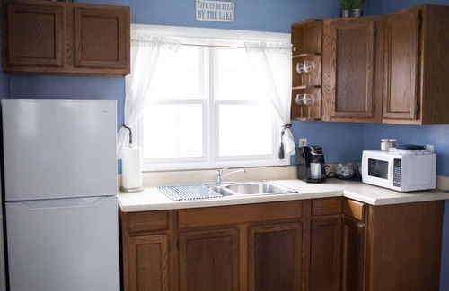 Geneva Apartment | Cottage at Cast Away Kayaks Fire Pit & Game Room