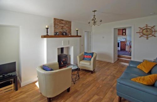 County Waterford House | Cottage at Youghal Bridge