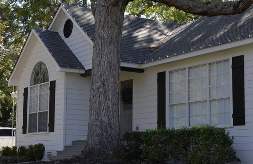 Marshall House | Cottage at The Creek- A Bear Creek Smokehouse Property