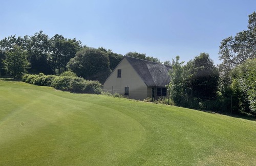 Ploermel Cottage | Cottage au Pied du lac au Duc, son Golf et sa Base Nautique