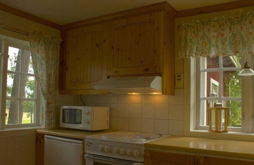 Kinda Municipality House | Cottage between the two lakes Åsunden and Nedre Ucknen