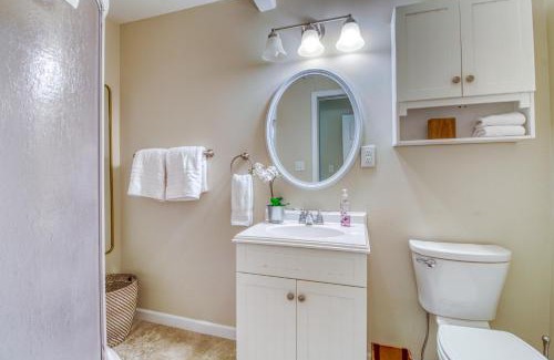 Wapato Point House | Cottage by the Lake