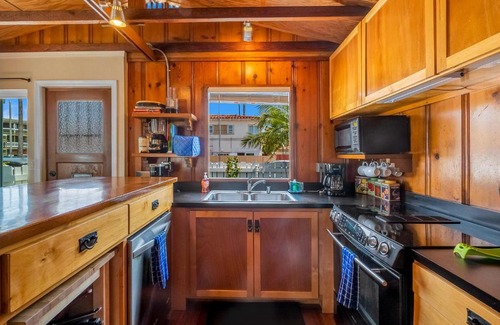 Ocean Beach House | Cottage By The Sand