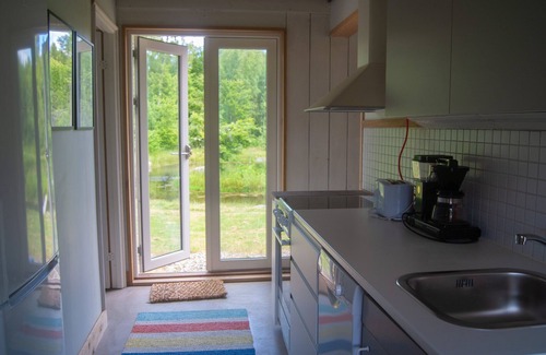 Bolmen Cottage | Cottage by the pond in Bolmen, near the lake, canoe,sauna playhouse bicycles, Wi-FI