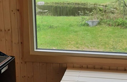 Bolmen Cottage | Cottage by the pond in Bolmen, near the lake, canoe,sauna playhouse bicycles, Wi-FI