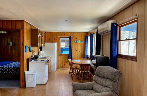Oscoda Cottage | Cottage Cove · Lake Huron Beach Cottage No. 9