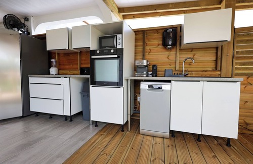 Le Gosier Villa | Cottage de la Plage : Jacuzzi, 4 guests, close to the beach, in the heart of Gosier
