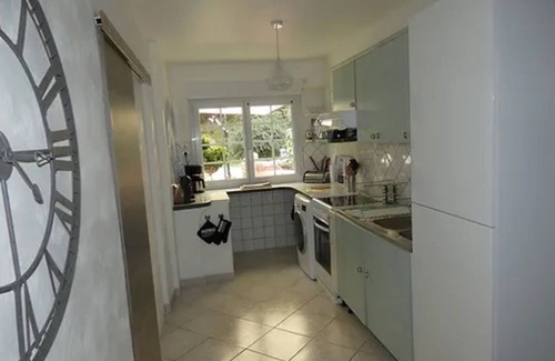 Meslan House | Cottage "Domaine Moulin Blanc - Gîte Breizh" with Private Terrace & Wi-Fi