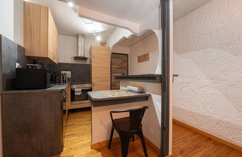 Meslan Cottage | Cottage "Domaine Moulin Blanc - Gîte Hermine" with Private Terrace & Wi-Fi