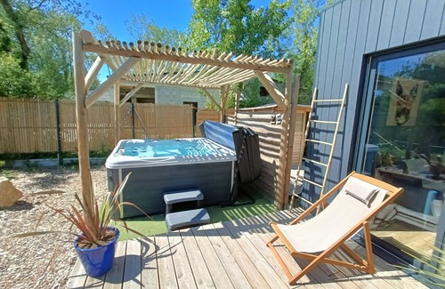 Saint-Jean-de-Monts House | Cottage " Enjoy " Et Son Spa Privatif