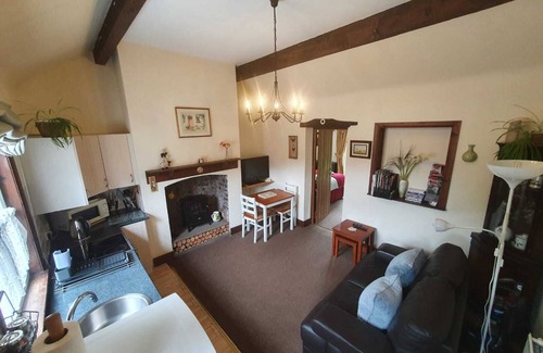 Ormskirk Cottage | Cottage-Ensuite-The Dairy