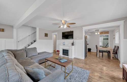Amherstburg House | Cottage Escape by the Watern