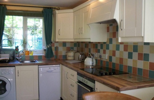 Lisnagunogue Cottage | Cottage-Family-Private Bathroom-Garden view-self-catering