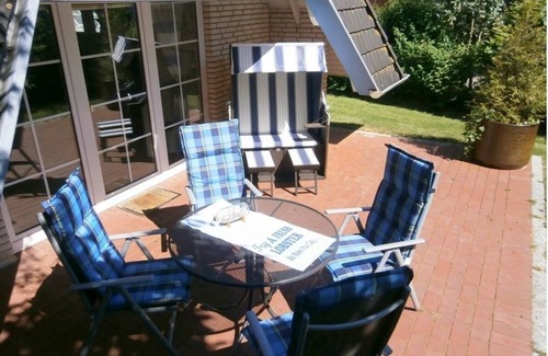 Dorumer Neufeld House | Cottage for 4 guests with 74m² in Wurster North Sea Coast (110492)