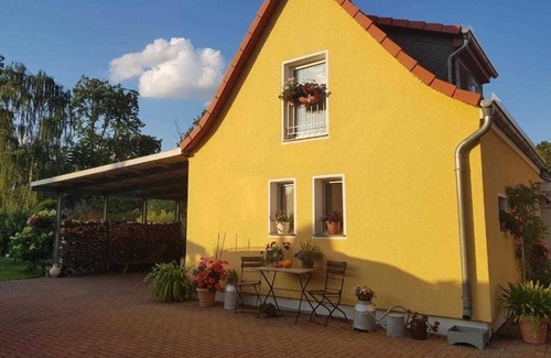 Berliner Chaussee Apartment | Cottage for 2 people - Small home