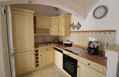 La Londe-les-Maures House | Cottage for 4 people - Air conditioning, tennis, and shared pool
